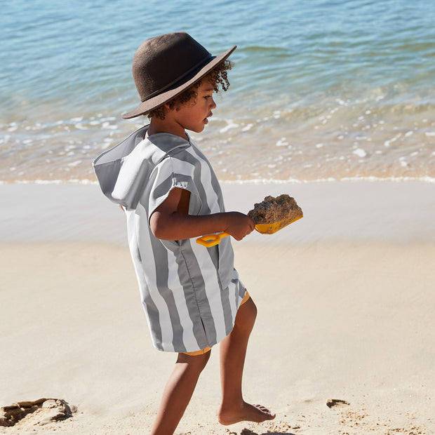 dock and bay poncho kids