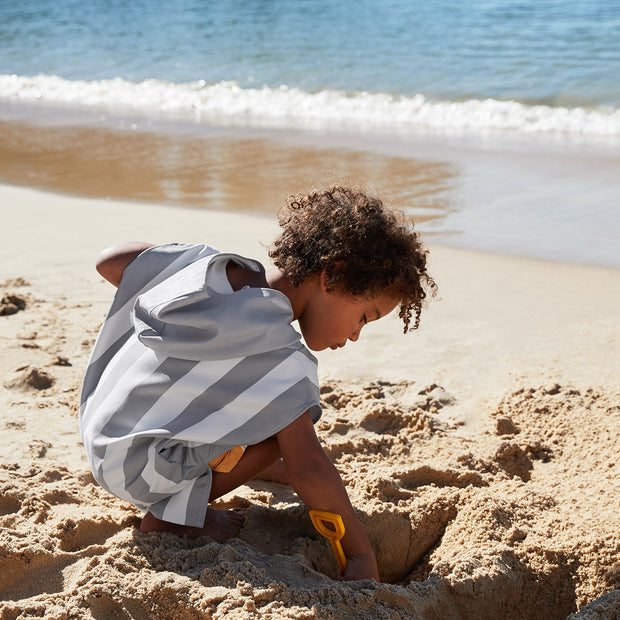 dock and bay poncho kids